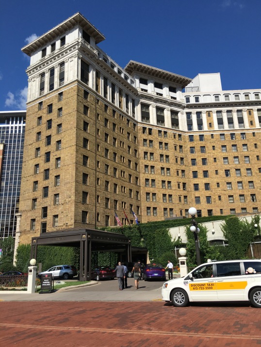 The Saint Paul Hotel: Everyone who's anyone has slept there – Lisa Stories